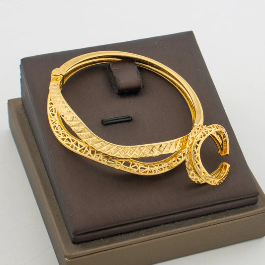 Luxury Gold Color Bangle Ring Set for Weddings Classic Design Hand Bangle and Finger Ring Set for Anniversary Party Jewelry Set