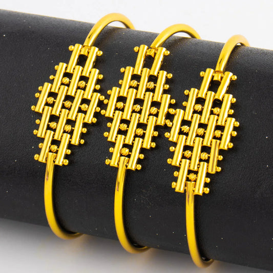 Fashion Gold Color Unique design Bracelets 3pcs Jewelry Set 18K Gold Plated Classic Stacked Bracelets for Women Party Gift