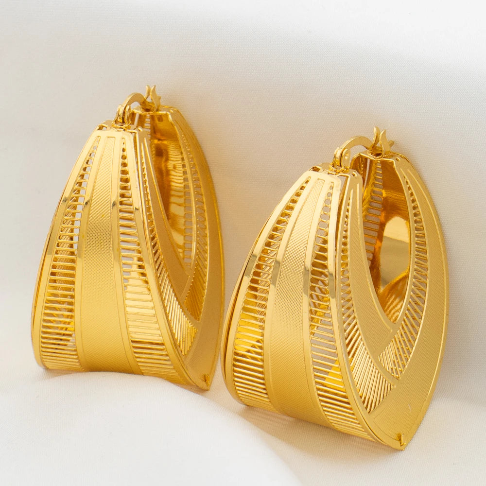 Metal Style U Shape Circle Earrings Fashion Dubai Jewelry Sets Gold Color Classic Earrings Modern Fashion Girls Ear Jewelry