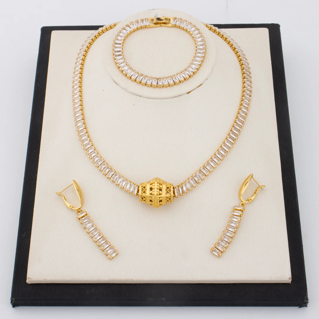 Men Women Hip hop Golden crystal Necklace Earrings Bracelet High quality Full Rhinestone Pendant Fashion Trend Girl Jewelry Gift
