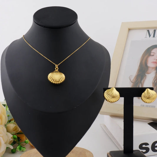 Vintage Ocean Series Golden Choker Stainless Steel Shell Necklaces For Women Gold Color Necklace Aesthetic Summer Jewelry Gift