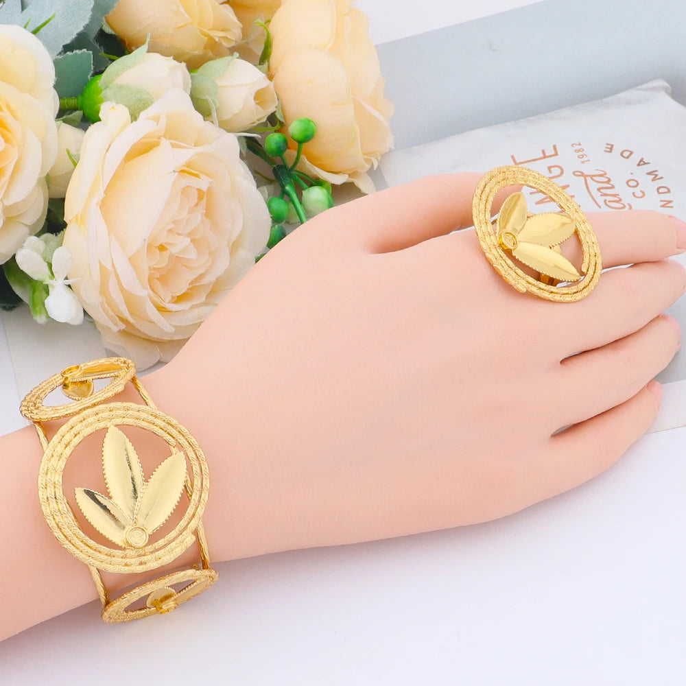 Classic Clover Gold Plated Jewelry Gift Necklace Earrings Bracelet Ring Set for Women Girl Bride Charm Bangle for Party Wedding