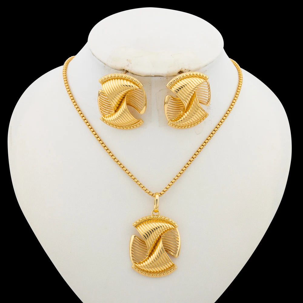 Dubai Earrings and Pendant Necklace Jewelry Set for Party African Clip Earrings and Necklace Gold Plated Jewelry Set Accessories