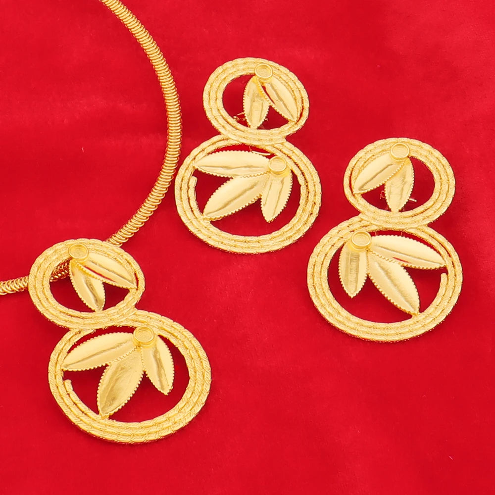 Classic Clover Gold Plated Jewelry Gift Necklace Earrings Bracelet Ring Set for Women Girl Bride Charm Bangle for Party Wedding