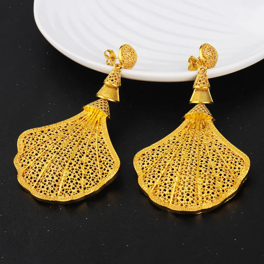 Luxury Gold-Tone Necklace Bracelet Ring Set for Women, Chic High-Sense Chain Jewelry, Elegant Party Gift Box Ready