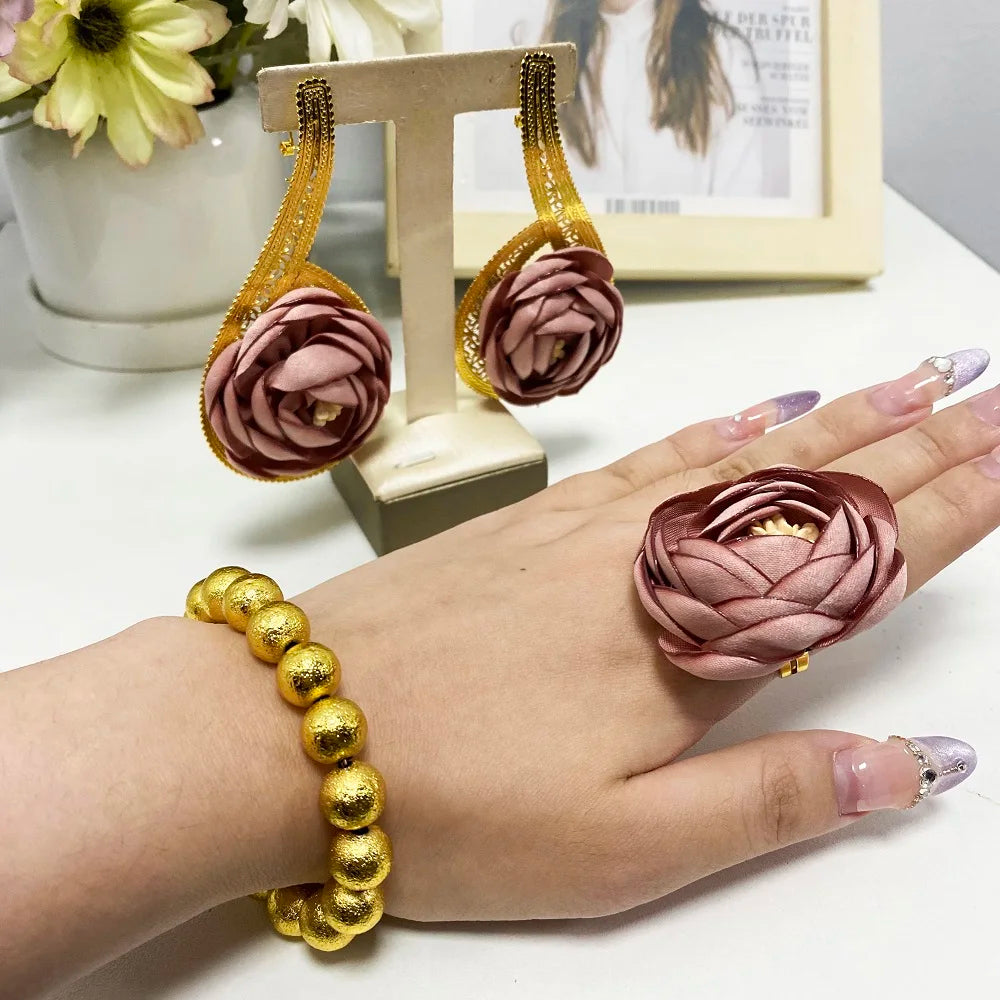 Gold Plated Romantic Wedding Women Jewelry Set of Necklace Earrings Bangle Pretty Fashion Girl Jewelry Gift for Party