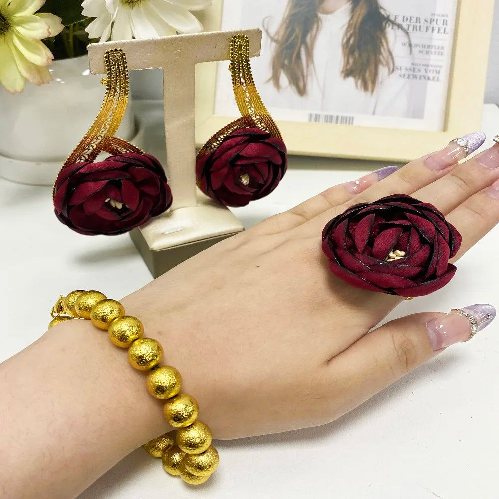 Gold Plated Romantic Wedding Women Jewelry Set of Necklace Earrings Bangle Pretty Fashion Girl Jewelry Gift for Party