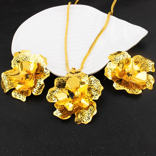 Fashion Jewelry Women's Flower Necklace Nigeria Luxurious Gold Necklace Earring Set Suitable for Party Wedding