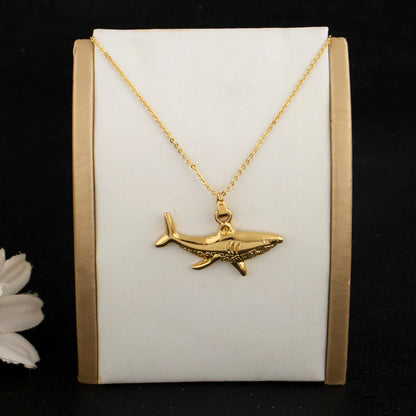 Plated Dragonfly Whale Pendant Necklace, Trendy Stainless Steel Jewelry for Women, Elegant Daily Accessory, Ideal Gradu