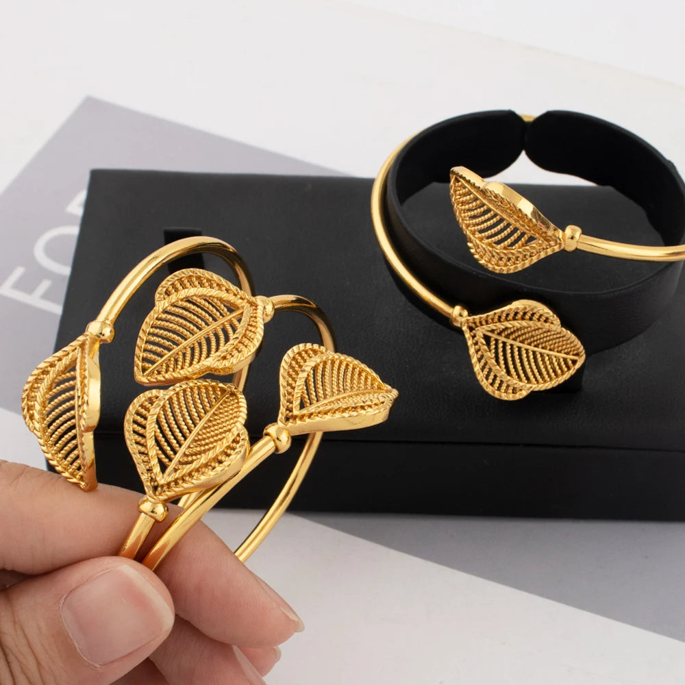New Cuff Bracelet For Women Party Dubai Leaf Shape Bangles  Color Bangles Jewelry Accessories For Party Anniversary Gift