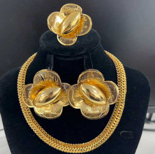 Luxury Exaggerated Gold Color Flower Shape Necklace Earrings Ring Bracelet Set for Women Jewelry Accessories Gift for Party