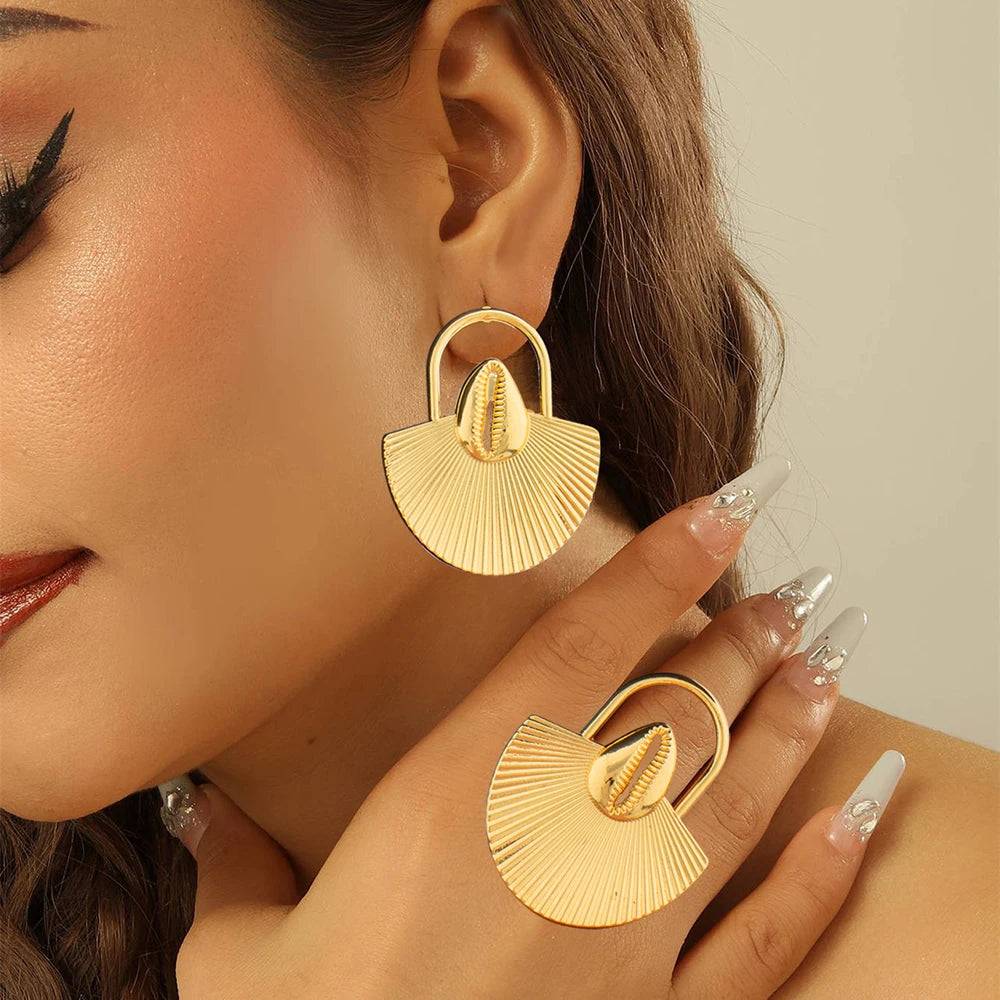 Brazilian Gold Color Earrings with Ring Jewelry Set for Party Hollow Out Design Big Earrings Finger Ring 2Pcs Set for Engagement