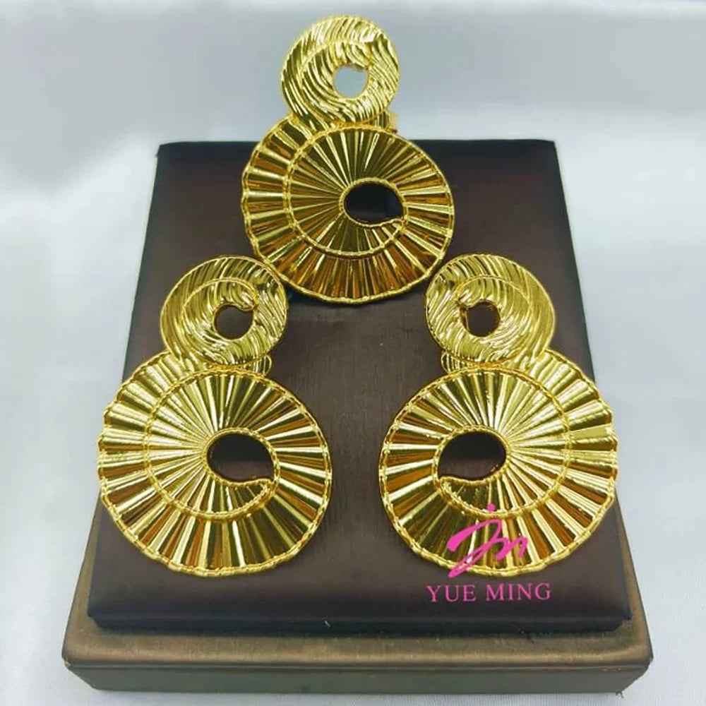 Trend Women Earrings with Ring Jewelry Set for African Hollow Out Design Clip Earrings Finger Ring 2Pcs Set for Nigerian Gifts