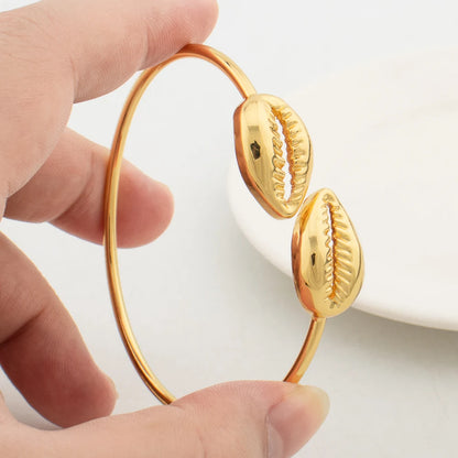 Simple Vintage Water Drop Open Cuff Bangles for Women 2025 Trend Shell Jewellery Geometric Arm Bracelet Aesthetic Jewelry Gifts
