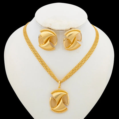 Dubai Earrings and Pendant Necklace Jewelry Set for Party African Clip Earrings and Necklace Gold Plated Jewelry Set Accessories