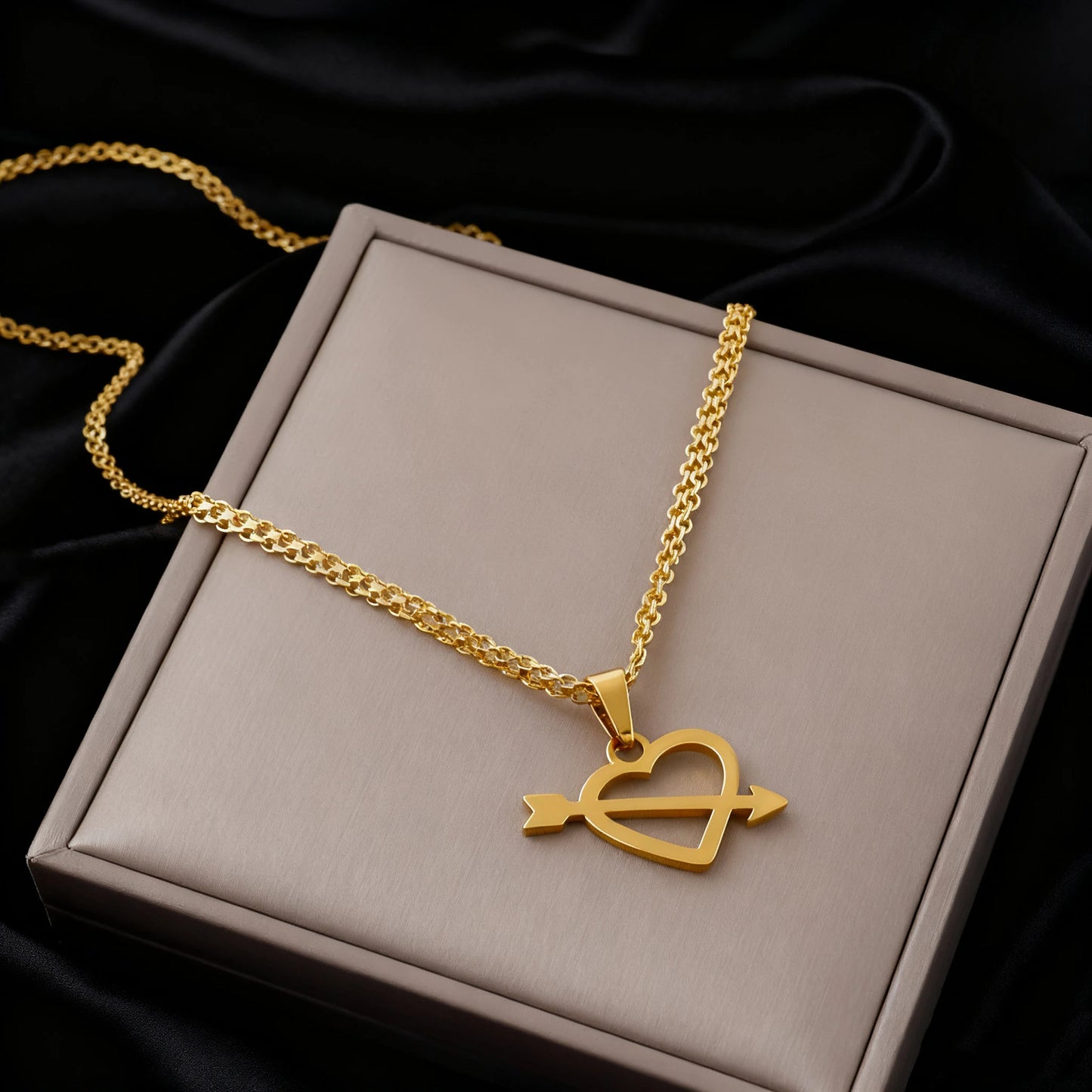 luxury stainless gold letter necklace for women high quality stainless steel Minimalist letters for necklace Daily wear Gift