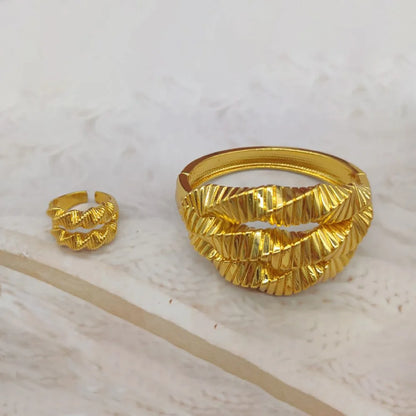 Luxury Gold Color Bangle with Ring Set for Women African Cuff Bangle and Finger Ring 2Pcs Set for Engagement Party Jewelry Gift