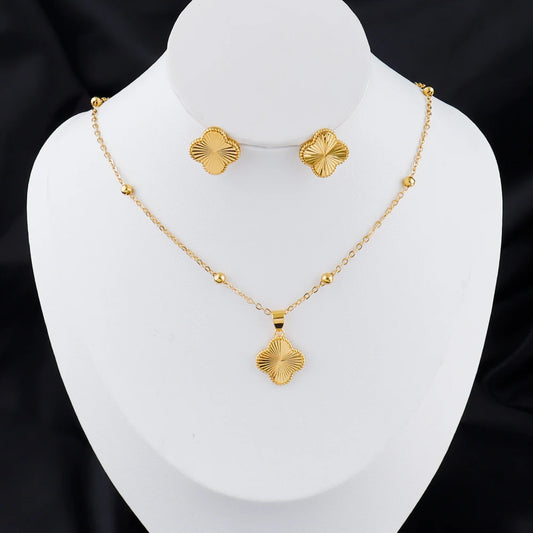 Romantic 2Pieces Jewelry Set Pendant Necklace Earrings Perfect for Women Brides Weddings Gifts and Girls' Birthdays