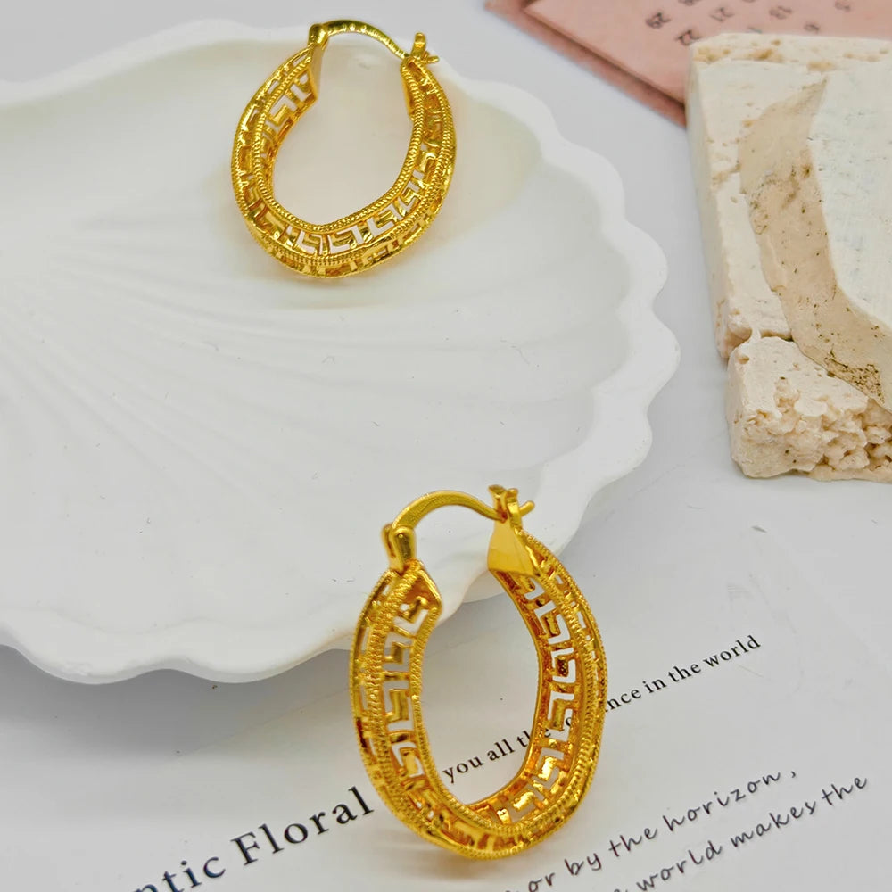 4Sets Fancy Hollow Out Pattern Earrings for Women Metal Style U Shape Circle Earrings Modern Fashion Girls Ear Jewelry Accessory