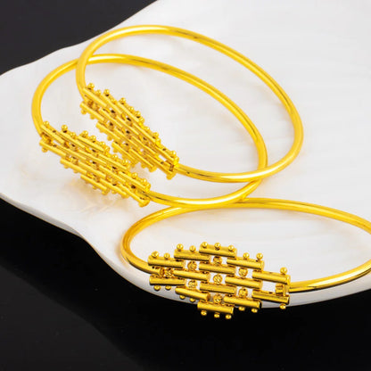 Fashion Gold Color Unique design Bracelets 3pcs Jewelry Set 18K Gold Plated Classic Stacked Bracelets for Women Party Gift