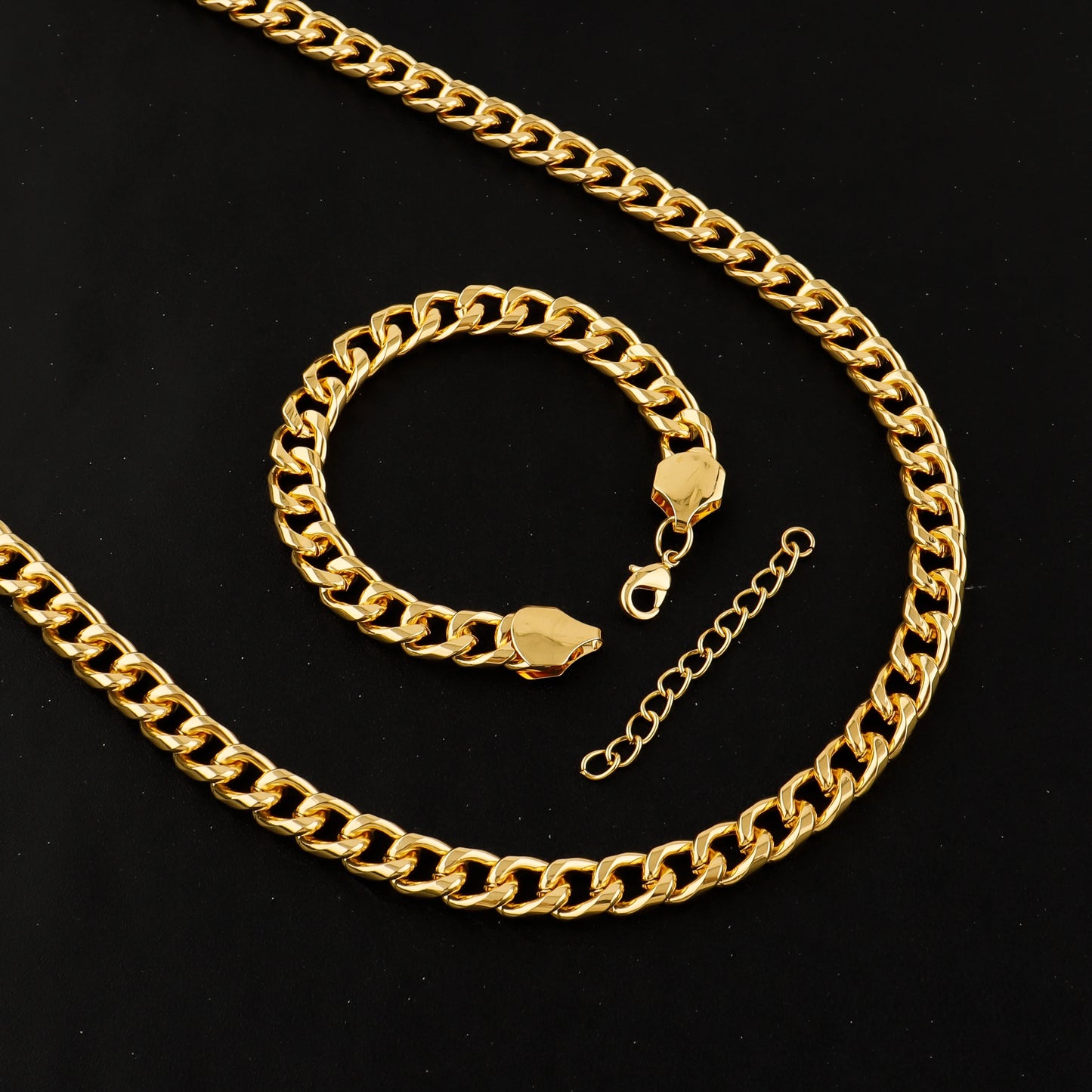 Classic Cuban Chain Set Necklace and Bracelet 2Pieces Set for Men and Women Suitable for Any Occasion