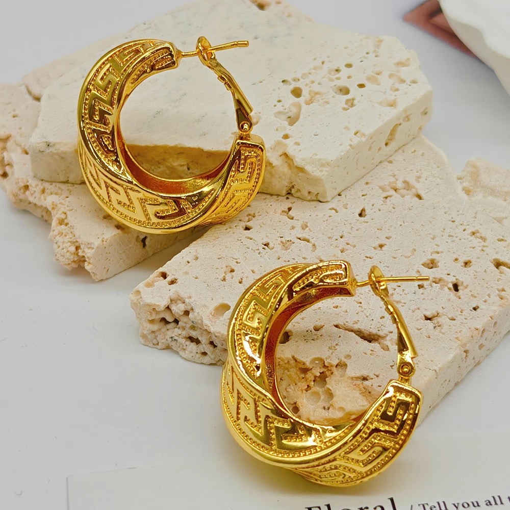 4Sets Fancy Hollow Out Pattern Earrings for Women Metal Style U Shape Circle Earrings Modern Fashion Girls Ear Jewelry Accessory