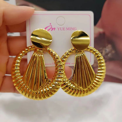 Women's Trendy Earrings Temperament Gold Color Irregular Love Earrings Fashion Dressing Date Outdoor Travel Banquet Party Gift