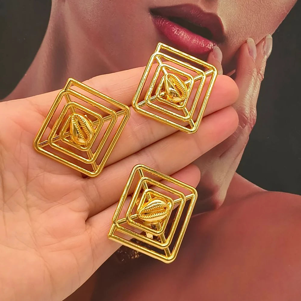 African Gold Color Jewelry Set for Party Hollow Out Design Hook Earrings and Finger Ring 2Pcs Set for Nigerian Jewelry Accessory