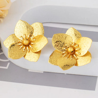 Women's Fashion Trendy Stainless Steel Flower Earrings Vintage Metal Flower Stud Earrings Carnival Party Festival Dressing Gifts