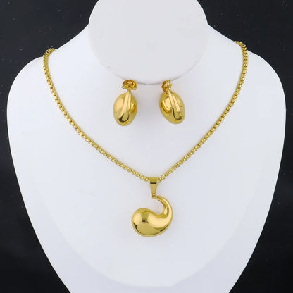 Fashionable Gold Plated Necklace And Earrings Set for Women Charms Jewelry for Women Simple Elegant Jewelry Party Wedding Gift
