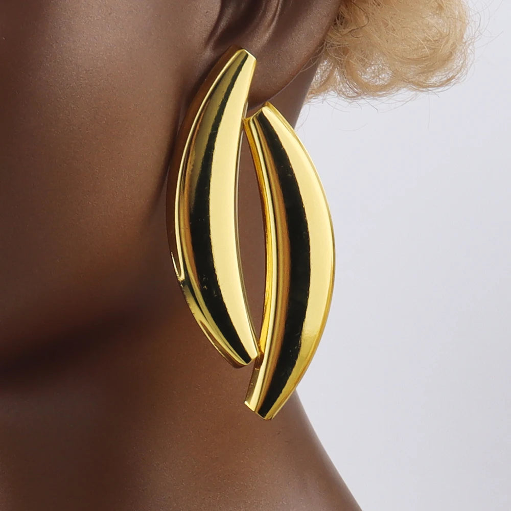 Dubai 18K Gold Plated Moon Shape Necklace Earrings Set for Women Noble African Gold Color Party Wedding Banquet Jewelry Gift