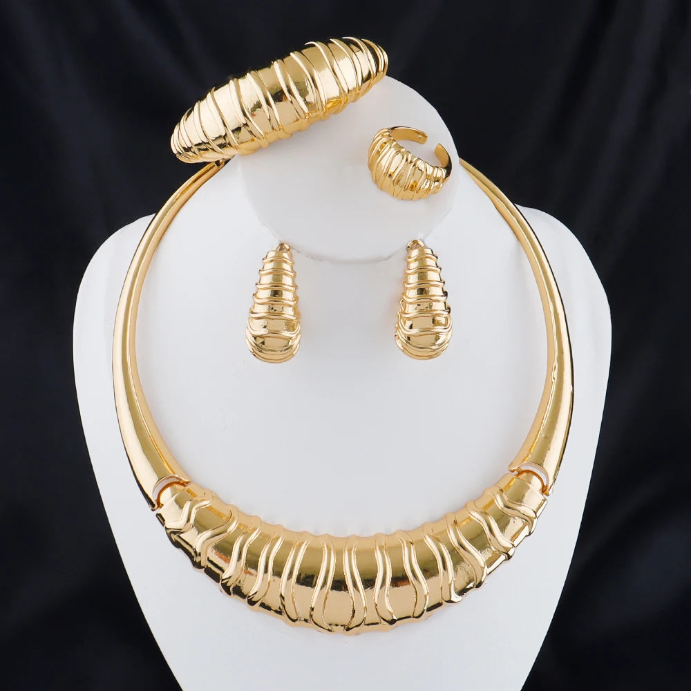 Dubai Jewelry Set For Women 18K Gold Plated Luxury Necklace Earrings Bracelet And Ring Set Jewelry For Wedding Party Trending