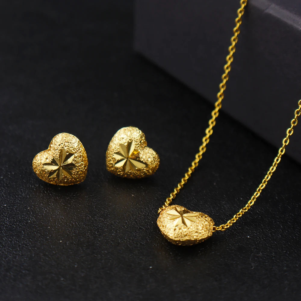 Vintage Love Heart Pendant Necklace Gold Plated Stainless Steel Jewelry for Women Trend Aesthetic Jewelry Birthday Gifts