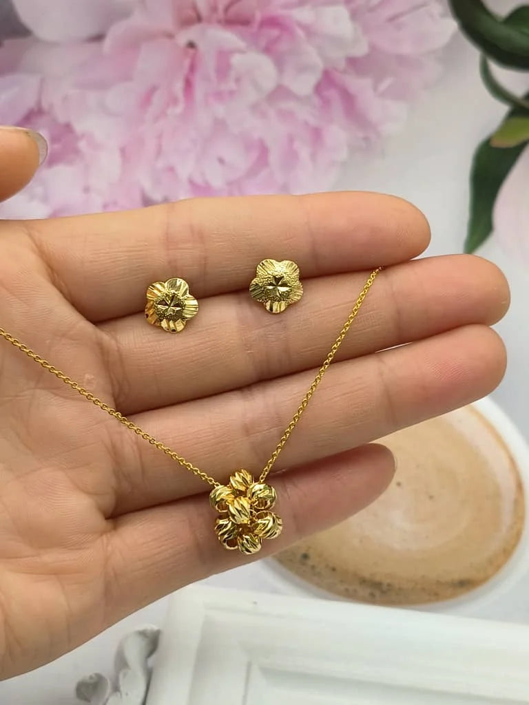 France Exquisite Gold Color  Women Jewelry Africa Urban Beauties Stainless Steel Pendant Necklace Earring Set Party Daily Gifts