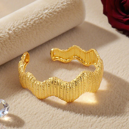Dubai Trendy Gold Plated Woman Jewelry Sets Hight Quality Necklace Earrings Stainless Steel Bangle Ring Sets Bridal Accessories