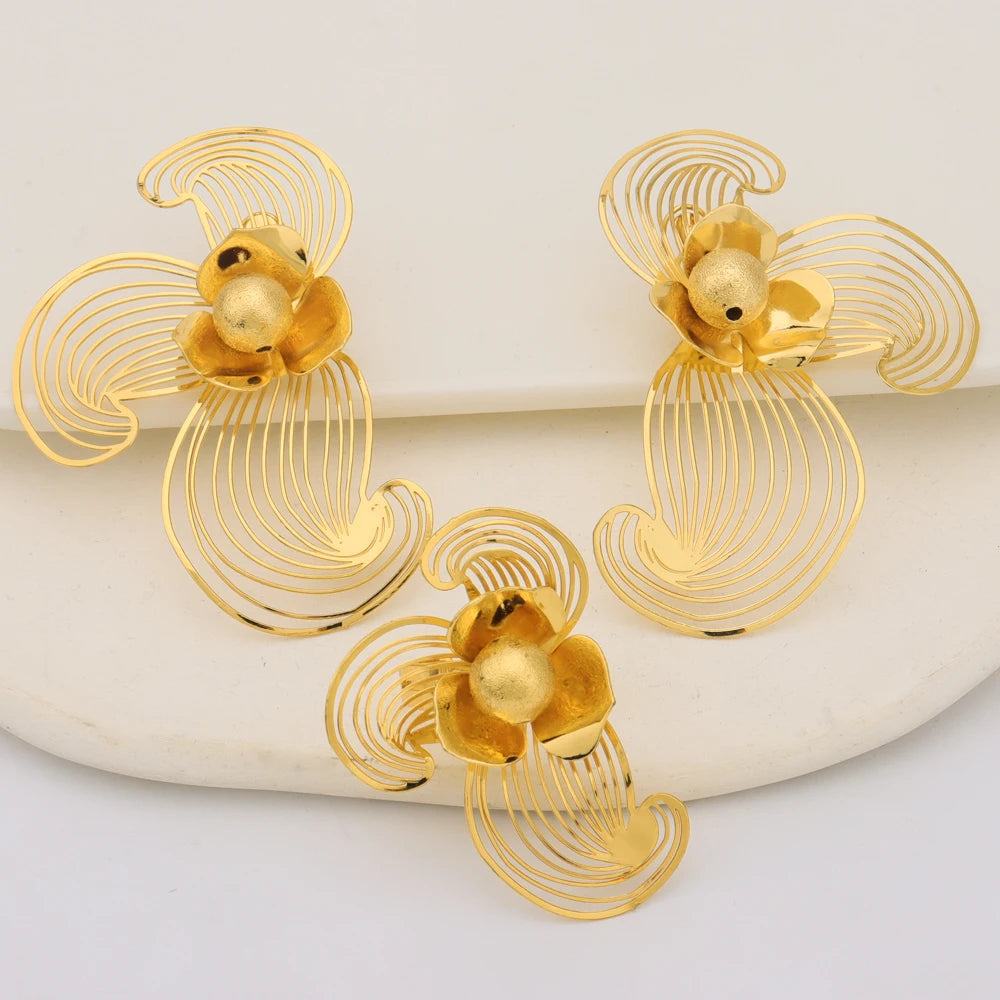 18K Gold Plated Vintage Flower Hollow Earrings & Ring Set, France Style Jewelry Gift for Women, Valentine's Day Party Accessorie