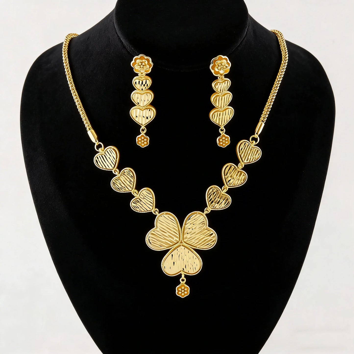 Fashion Jewelry for Women Dubai Pendant Jewelry Love Shape Earrings Necklace Set African Gold Bridal Jewelry Wedding Party