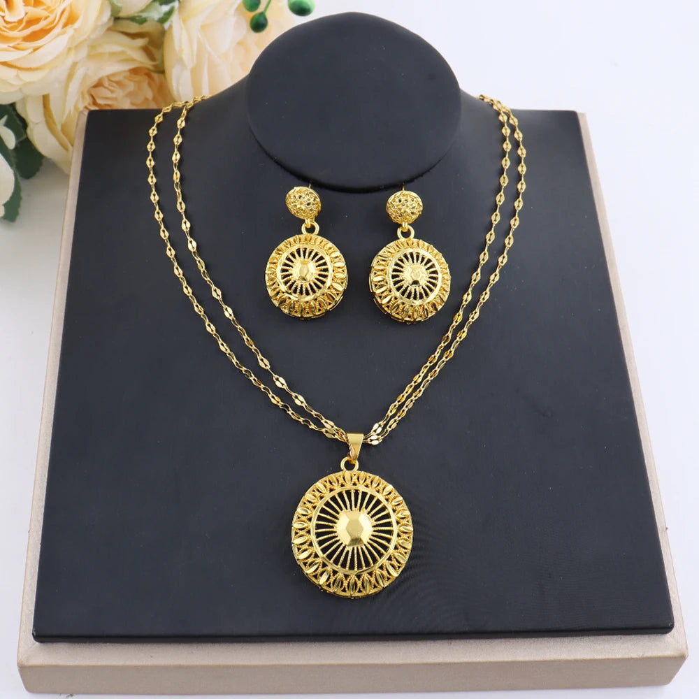 Dubai Gold Plated Luxury Noble Necklace Charm Earrings for Women Big Shell Shape Jewelry Set for Party Wedding Christmas Gift