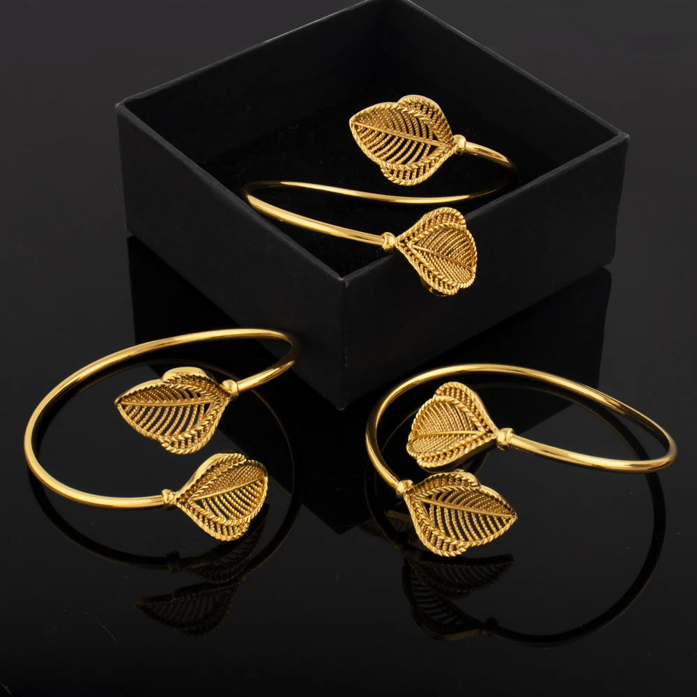 New Cuff Bracelet For Women Party Dubai Leaf Shape Bangles  Color Bangles Jewelry Accessories For Party Anniversary Gift