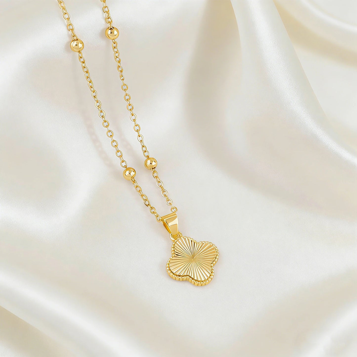 Romantic 2Pieces Jewelry Set Pendant Necklace Earrings Perfect for Women Brides Weddings Gifts and Girls' Birthdays