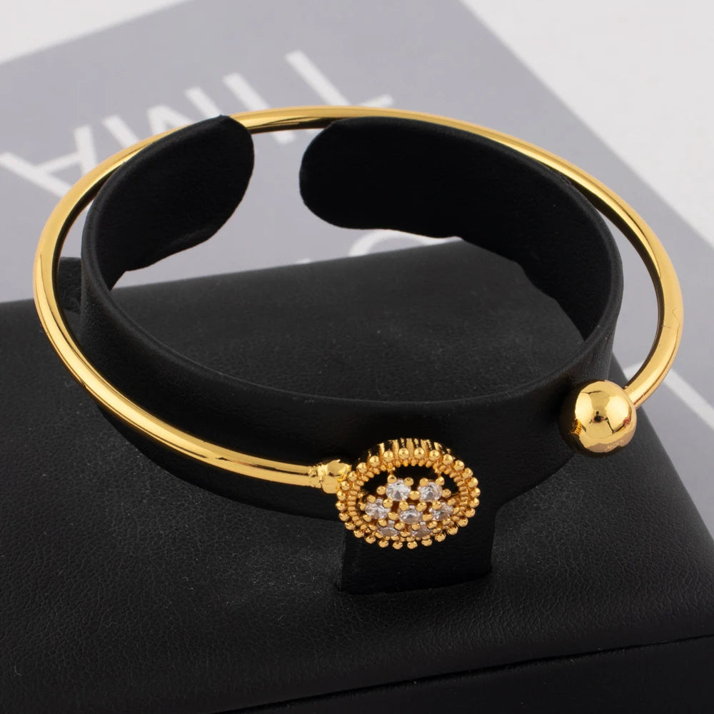 Italian Zircon Flower Bracelet, Adjustable Bangle for Women, Romantic Wedding Party Gift, Chic Accessories for Jew