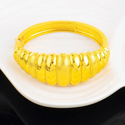 Luxury Exquisite Gold Color Openning Bangles Bracelet Ring Set for Women Cuff Bracelet Gold Color Stainless Steel Ornament Gift