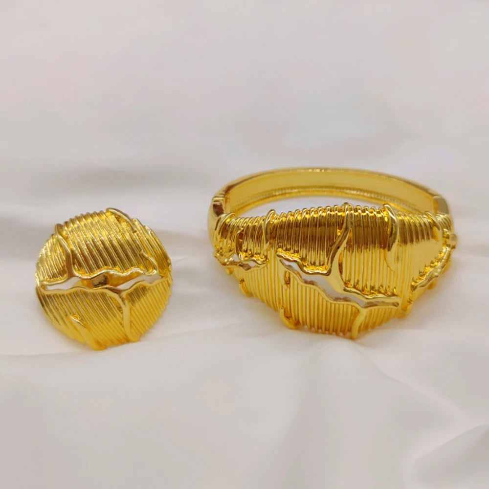 Gold Color Bangle with Ring Jewelry Set for Party Women Luxury Irregular Design Hand Bracelet Finger Ring 2Pcs Set for Weddings
