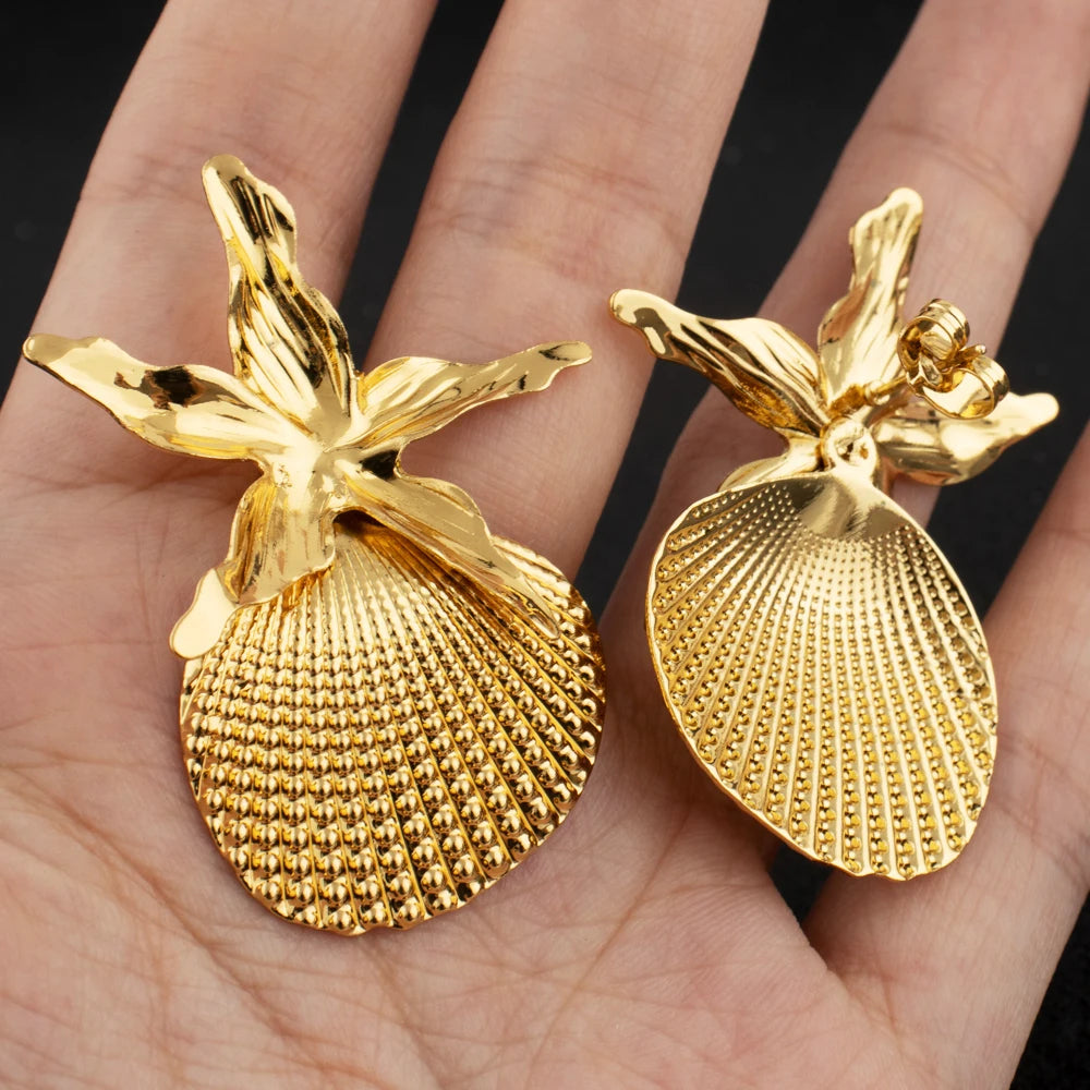 gold colored Woman stainless steel earrings for Women New Design Trendy Retro Geometric Hoop Earrings Fashion Jewelry Gift