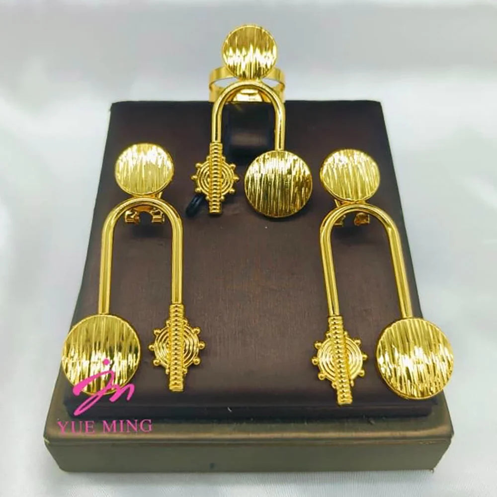 Trend Women Earrings with Ring Jewelry Set for African Hollow Out Design Clip Earrings Finger Ring 2Pcs Set for Nigerian Gifts