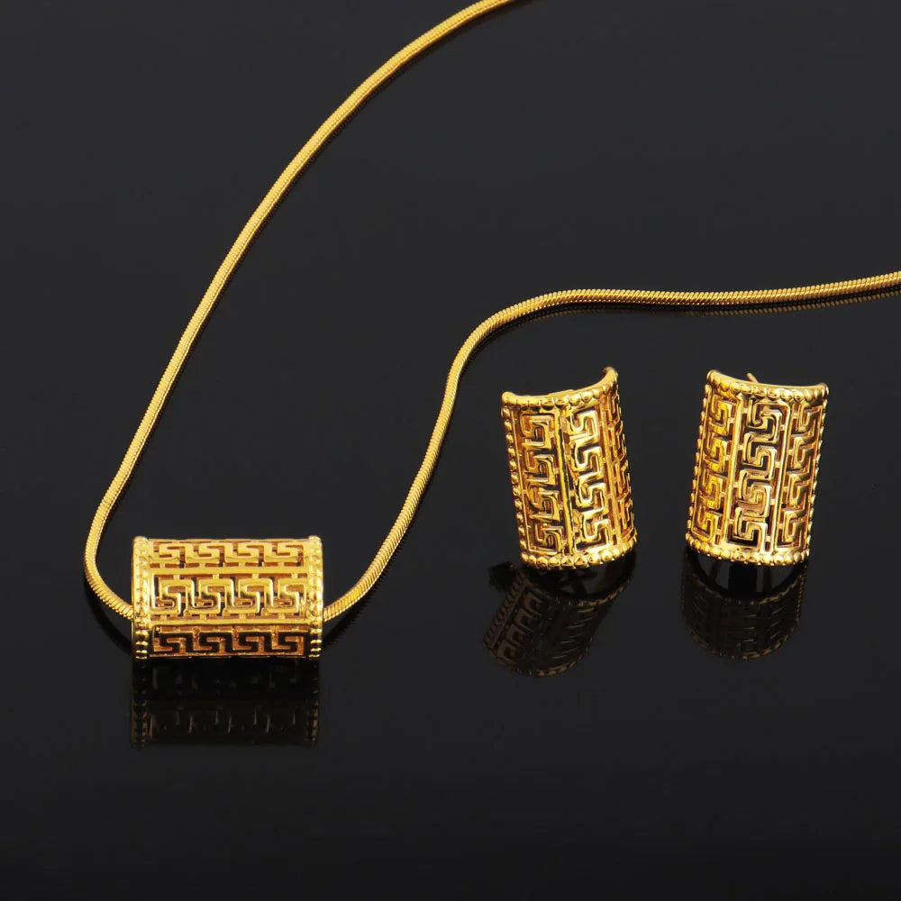 French Elegant Gold Plated Women Necklace Earrings Set for Girl Fashion Jewelry Accessories Gift for Wedding Party Banquet