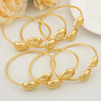 Simple Vintage Water Drop Open Cuff Bangles for Women 2025 Trend Shell Jewellery Geometric Arm Bracelet Aesthetic Jewelry Gifts