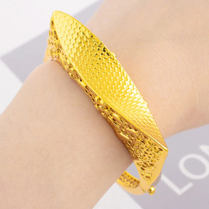 Punk Gold Plated Open Spring Bracelet Women's Fashion Hollow Engrave Design Smooth Ring Earring Bangle Set Versatile Jewelry