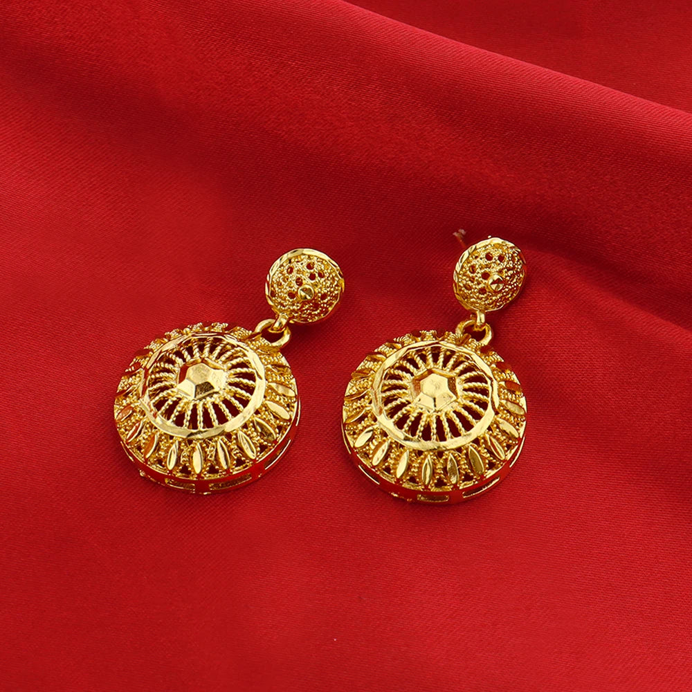 Dubai Gold Plated Luxury Noble Necklace Charm Earrings for Women Big Shell Shape Jewelry Set for Party Wedding Christmas Gift