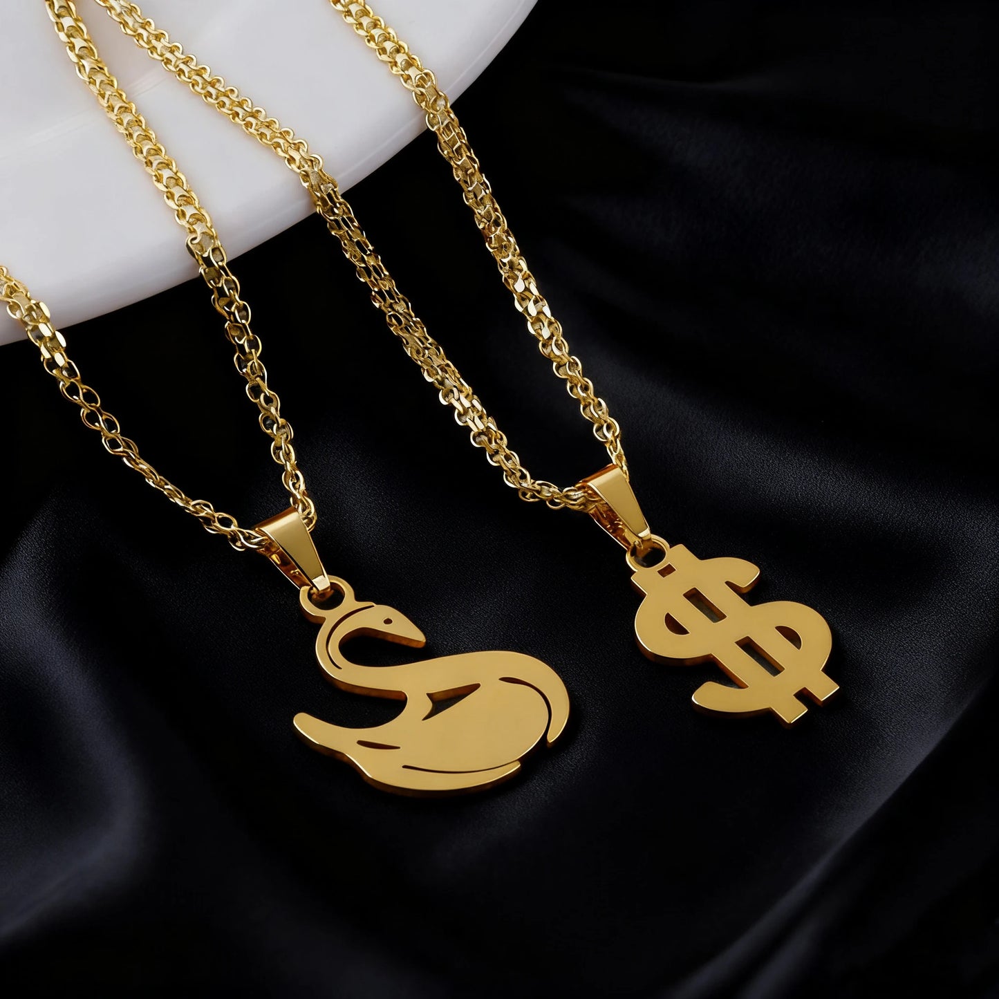 luxury stainless gold letter necklace for women high quality stainless steel Minimalist letters for necklace Daily wear Gift